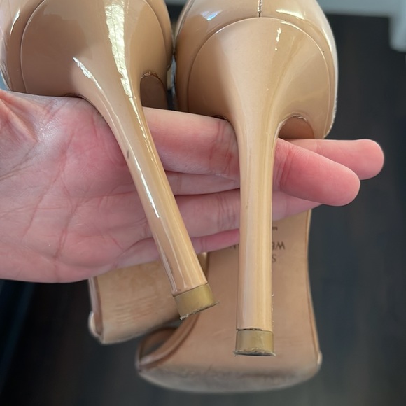 Stuart Weitzman Nude Nudistsong Heel Ankle Strap Patent Leather Sandals  Beige - Picture 16 of 17